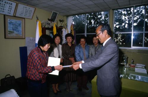 장학증서 수여 이미지