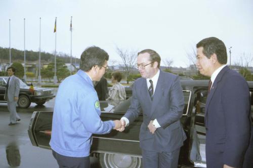 벨기에 수상 삼성전자 시찰 이미지