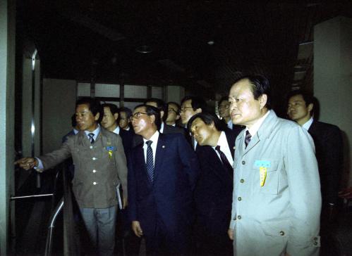 진의종 국무총리 LNG 가스공사, 화력발전소 시찰 이미지