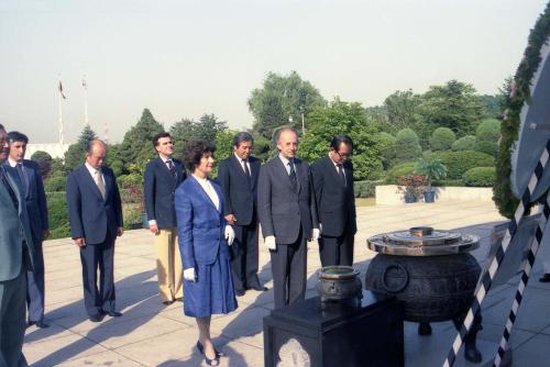 스폐인 에르난데스힐 의장 국립묘지 현충탑 헌화 이미지