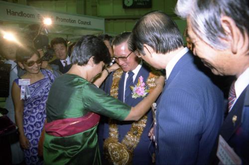 진의종 국무총리 '84 서울국제무역박람회 시찰 이미지