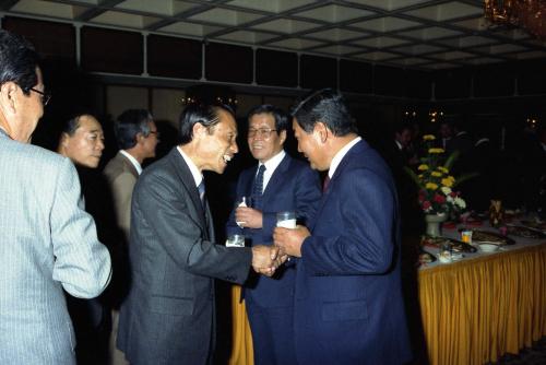 이진희 문화공보부장관 한국신문협회 창립22주년 기념식, 리셉션 참석 이미지