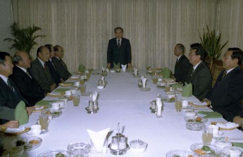 신병현 국무총리 권한대행 이북5도 간부 위한 오찬 이미지