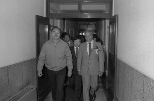 세인트루시아 죤 콘튼 수상 새마을본부 시찰 이미지