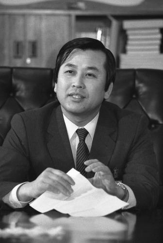 황선필 청와대 대변인 발표(해금자) 이미지