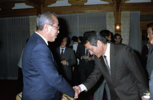 노신영 국무총리 언론사 편집국장 위한 만찬 이미지