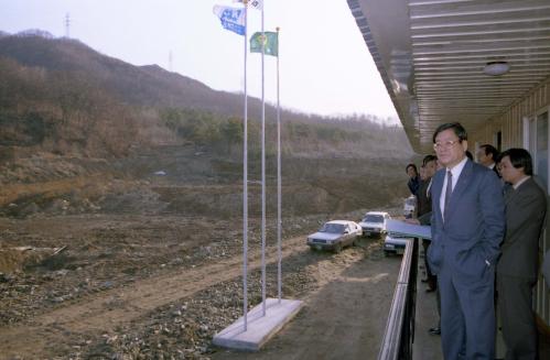 이원홍 문화공보부 장관 현대미술관, 예술의전당 건설본부 및 현장 시찰 이미지