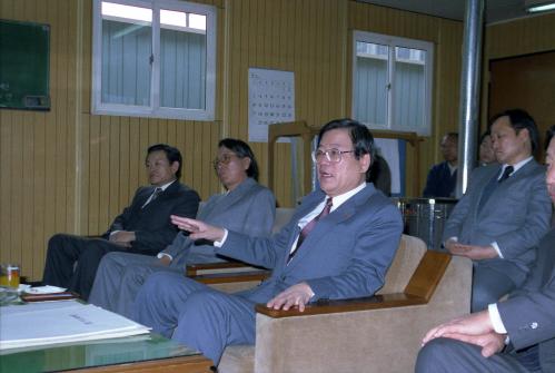 이원홍 문화공보부 장관 중앙청박물관 공사현장 시찰 이미지