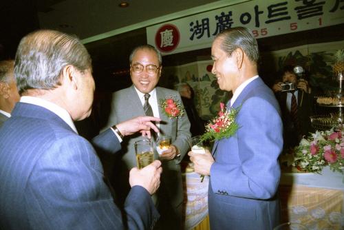 노신영 국무총리 호암아트홀 개장 참석 이미지