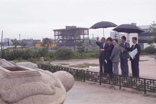 노신영 국무총리 삼전도비 순시 이미지