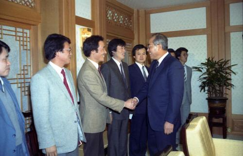 노신영 국무총리 UN 총회 참석 후 귀국 이미지