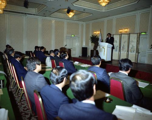 김윤환 문화공보부차관 전국 단체장 세미나 참석 치사 이미지