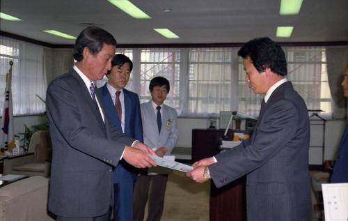 김윤환 문화공보부차관 신규임명장 수여식 이미지