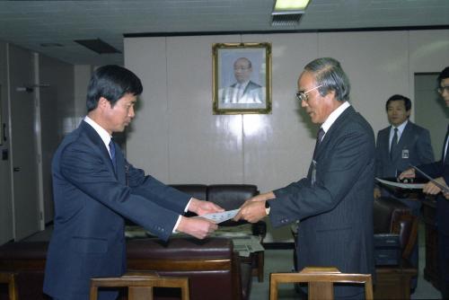 박영수 청와대비서실장 비서실 직원 임명장 수여 이미지