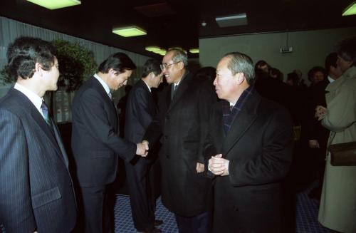 노신영 국무총리 네덜란드 도착 환영식 이미지
