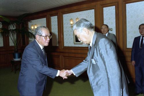 김정렬 국무총리 일ㆍ한 문화교류기금회장 접견 이미지