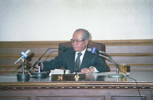 김정렬 국무총리 개헌 국민투표의결 국무회의 이미지