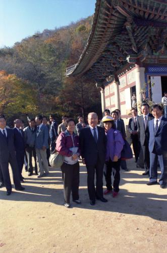 김정렬 국무총리 내장사 시찰 이미지