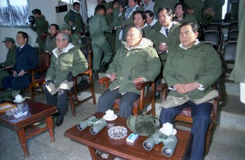 김정렬 국무총리 전방국군장병 위문 이미지