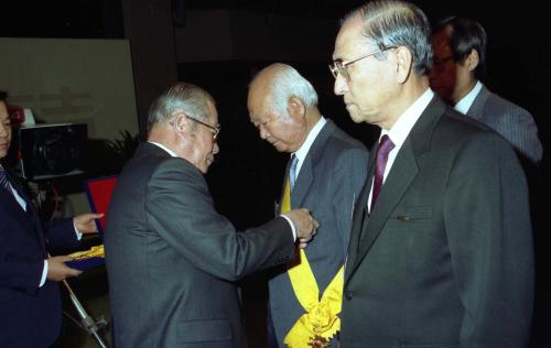 김정렬 국무총리 국민교육헌장선포 19주년 기념식 이미지
