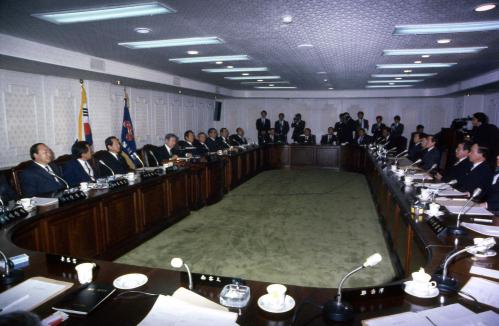 노태우 대통령 당선자 주재 당정회의 이미지