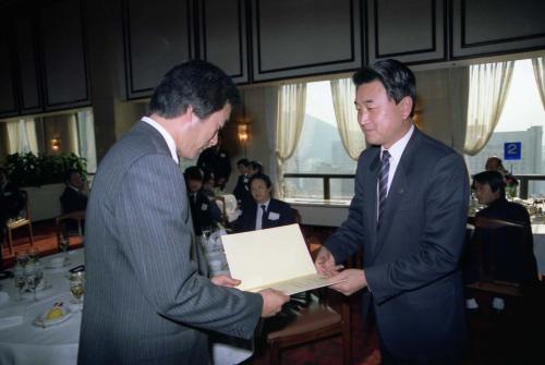 최창윤 문화공보부 차관 1987년 국정홍보유공자 포상, 전수 및 수여식 이미지