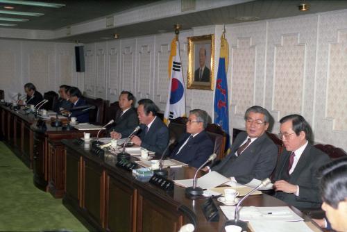 민주정의당 당정회의(정석모 의원 주재) 이미지