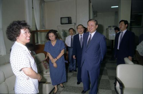 이현재 국무총리 서울시 민원실 순시 이미지