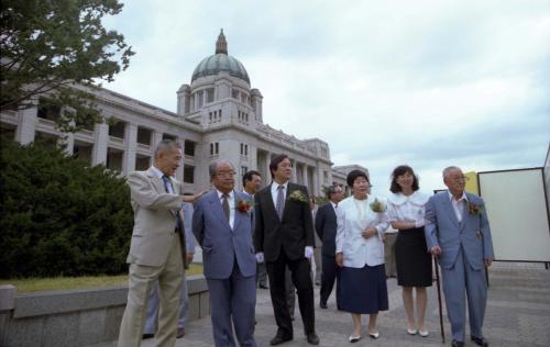 정한모 문화공보부 장관 정부수립 40주년 기념 사진전 참석 이미지