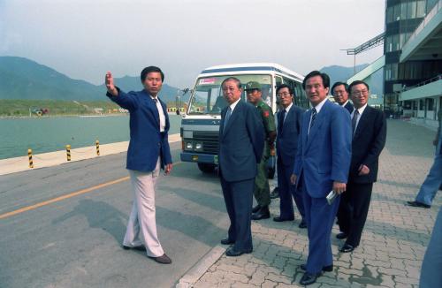 이현재 국무총리 '88 서울올림픽대회 카누ㆍ조정경기장 순시 이미지