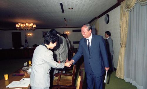 이현재 국무총리 여성정책심의회 참석 이미지