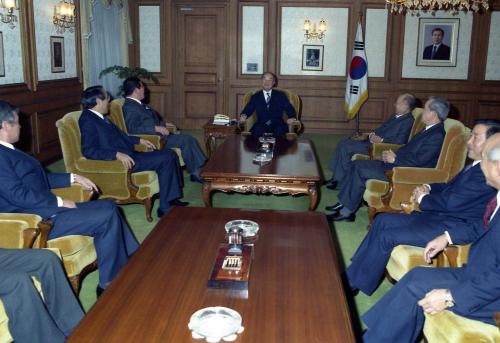 강영훈 국무총리 전국경제인연합회 회장단 신년인사회 이미지