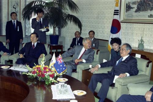로버트 호크 호주 수상 일행 국회 방문 이미지