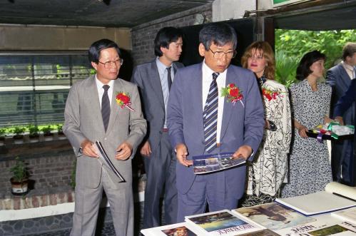 강용식 문화공보부 차관 유고슬라비아 나이브 페인팅 한국전시회 참석 이미지