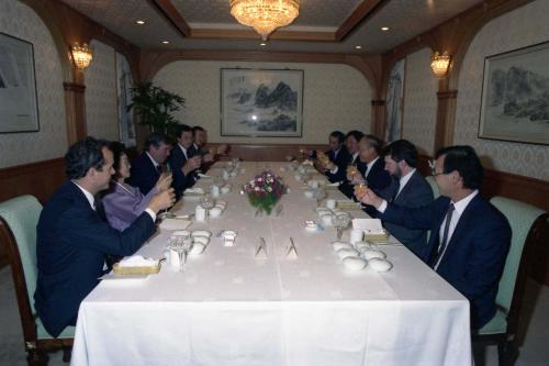 강영훈 국무총리 미국 정치학 교수를 위한 만찬 이미지