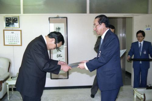 홍성철 청와대 비서실장 청와대 비서관 임명장 수여식 이미지