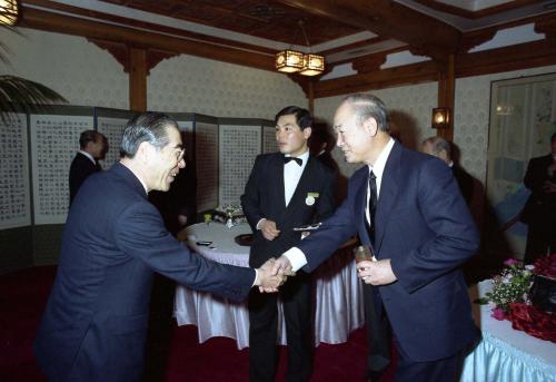 강영훈 국무총리 창군동우회와 오찬 이미지