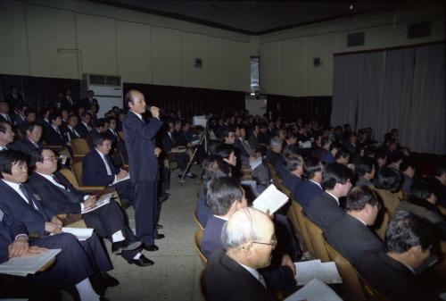 강영훈 국무총리 전북지역 경제보고회 참석 이미지
