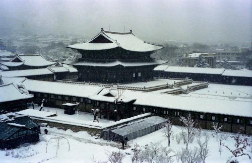 경복궁 설경 이미지