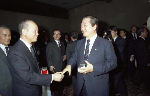 강영훈 국무총리 매일경제신문 창간 24주년 기념 리셉션 참석 이미지
