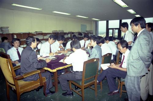 강용식 공보처 차관 민영방송법 관한 중앙 기자단에 브리핑(총무처차관 휴무제 발표) 이미지