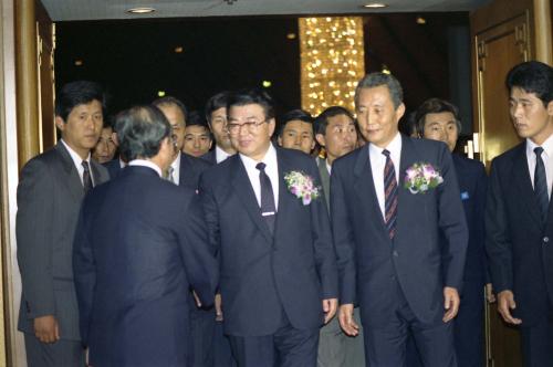 고건 서울시장 주최 북측 총리를 위한 만찬(강영훈 국무총리 참석) 이미지