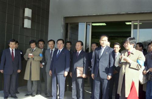 남북총리회담 본회담을 위한 실무접촉 이미지