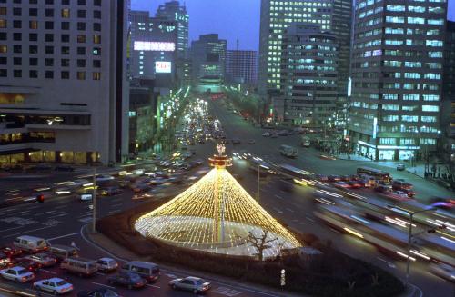 시청 앞 크리스마스 트리 점등 이미지