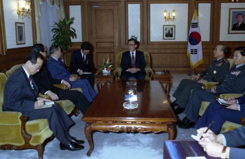 노재봉 국무총리 중화민국 참모총장 접견 이미지