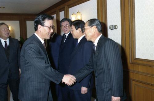 노재봉 국무총리 상공회의소 회장단 접견 이미지