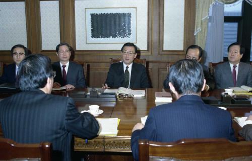 노재봉 국무총리 간부회의 주재 이미지