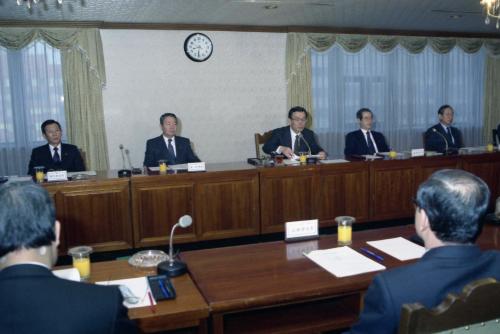 노재봉 국무총리 걸프전종식대책회의 이미지