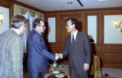 노재봉 국무총리 소련 타스통신 사장 접견 이미지