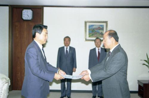최창윤 공보처 장관 전 해외공보관장 임명장 수여식 외 이미지